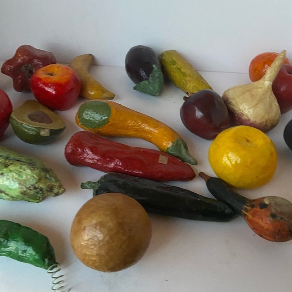 31 pieces Fake Prop Food Display Faux Fruit And Vegetables Mushroom Avocado - Picture 7 of 15